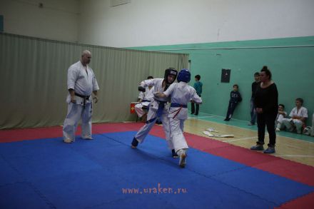 26-klubnyie-sostyasaniya-karate-volgograd-uraken 27
