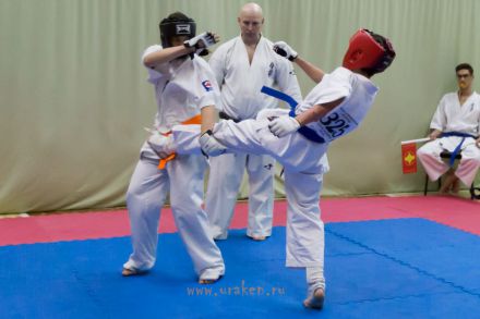 26-klubnyie-sostyasaniya-karate-volgograd-uraken 36