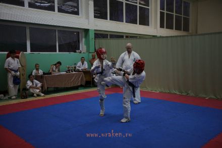 26-klubnyie-sostyasaniya-karate-volgograd-uraken 16