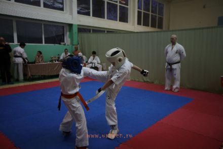 26-klubnyie-sostyasaniya-karate-volgograd-uraken 15