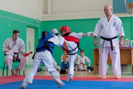 klubnie-12-uraken-karate-kyokushinkai 14