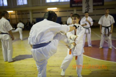 Ekzamen-na-poyas-karate-kiokusinkay-uraken-volgograd-part2 19